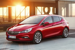 Newsy: Astra, Phaeton i absurdy inwigilacji