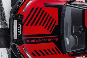 Audi RS 7 Sportback z systemem autonomicznej jazdy atakuje tor Sonoma Raceway w USA