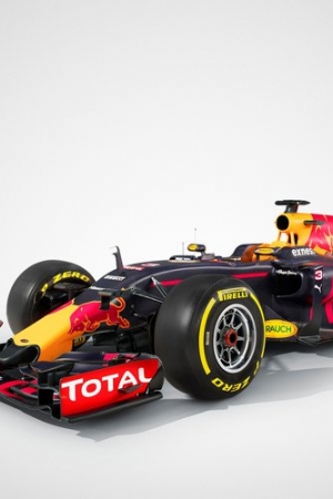 Red Bull Racing RB12 – czy dołączy do walki o mistrzostwo?