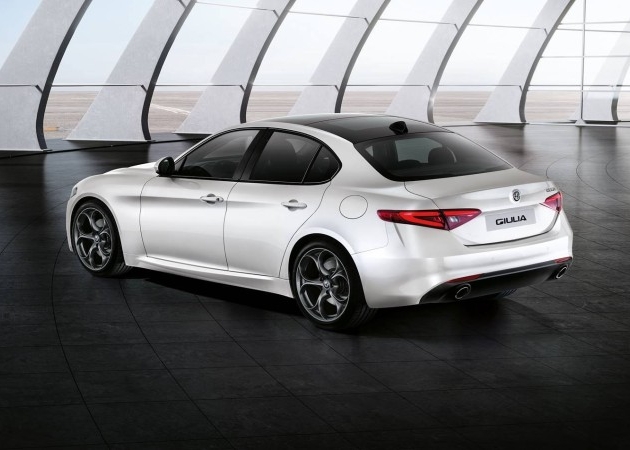 Alfa Romeo Giulia – pierwsze oficjalne zdjęcia modelu cywilnego