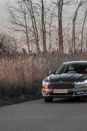 Ford Mondeo Vignale (2015) 2.0 TDCI Powershift - zdjęcia