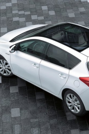 Masterlease dostarcza hybrydowe Toyoty Auris