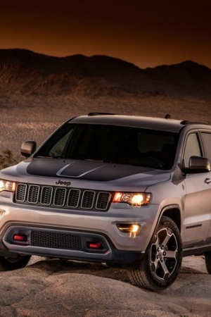 Jeep Grand Cherokee (2017) Trailhawk i Trackhawk - zapowiedź kolejnych wersji Jeepa