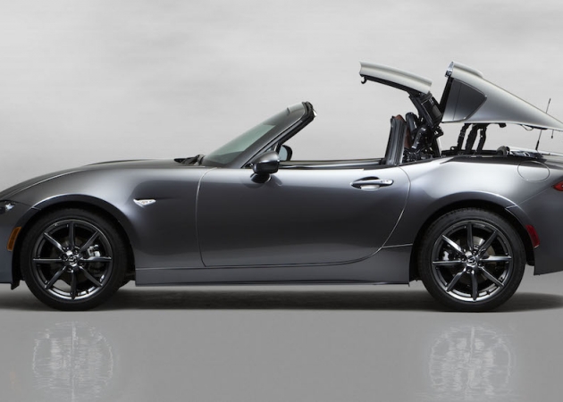 Mazda MX-5 RF – dlaczego targa?