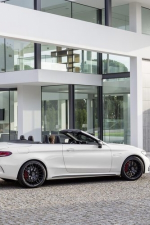 Mercedes-AMG C 63 Cabriolet (2016) - premiera