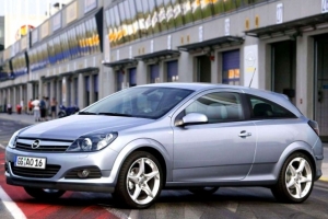 Opel Astra H (2004-2010) – wady, problemy, usterki i zalety modelu