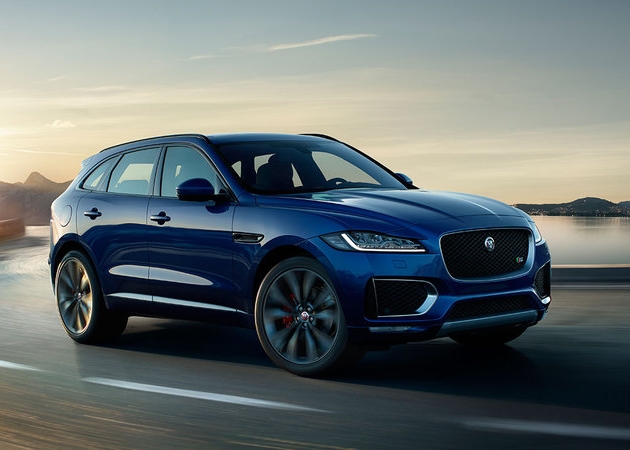 Jaguar F-Pace - atak na tort