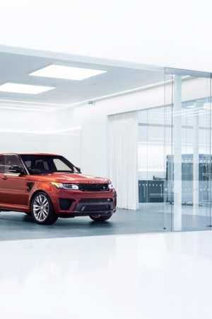 Jaguar Land Rover SVO otwiera nowe centrum techniczne w Coventry