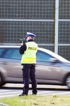 Prawa i obowiązki policjanta podczas kontroli drogowej?