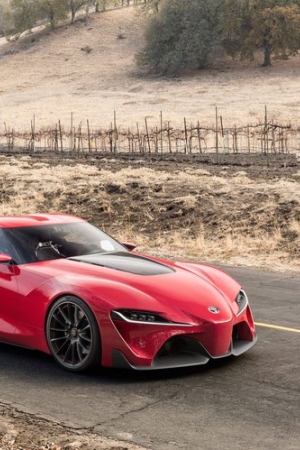 Nowa Toyota Supra - debiut w 2018 roku i hybrydowy napęd 4x4