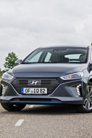 Hyundai IONIQ hybrid & electric - zdjęcia