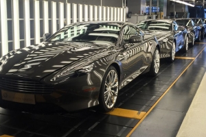 Aston Martin żegna się z DB9. Ostatnie 9 sztuk opuściło fabrykę