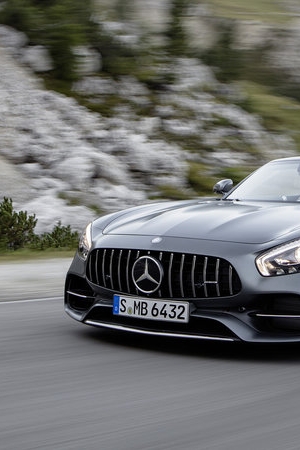 Mercedes-AMG GT i GT C Roadster (2017) - premiera