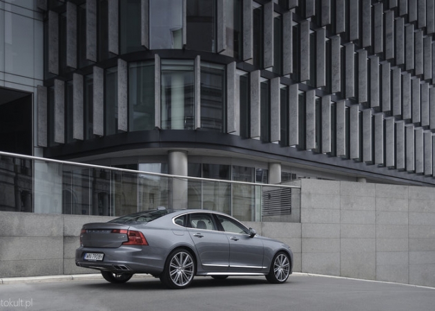 Nowe Volvo S90 FWD Geartronic D4 Inscription (2016) - zdjęcia, wnętrze