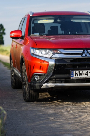 Mitsubishi Outlander 2.2 DID AT 4WD Intense Plus – test [wideo]