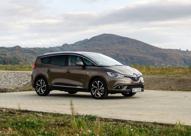 Nowe Renault Grand Scénic i Mégane Grand Coupé - pierwsza jazda nowościami z Francji