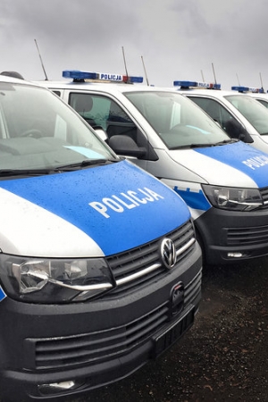 100 Volkswagenów Transporterów w polskiej Policji