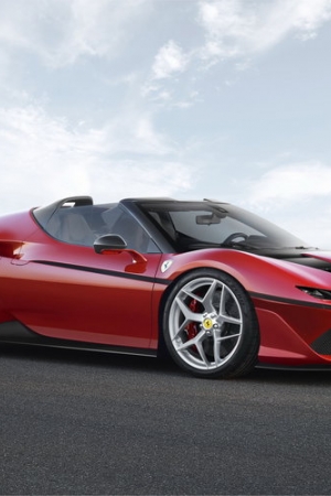 Ferrari J50 (2017) - specjalny model dla uczczenia specjalnej rocznicy