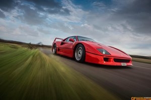 Jeden niesamowity dzień z Ferrari F40 [galeria]