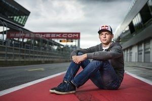 Max Verstappen w drodze do Red Bulla