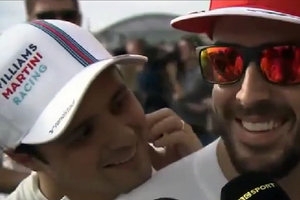 Felipe Massa nabija się z Fernando Alonso