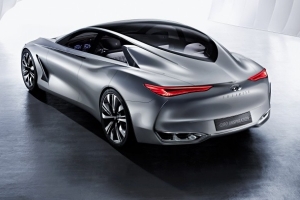 Infiniti Q80 Concept – Panamera po japońsku