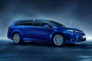 Nowa Toyota Avensis 2015 [pierwsze zdjęcia]