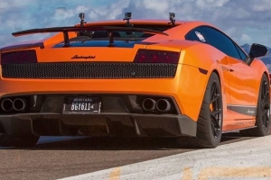 Drag Race! Gallardo z Twin-Turbo upokarza Bugatti Veyrona [wideo]