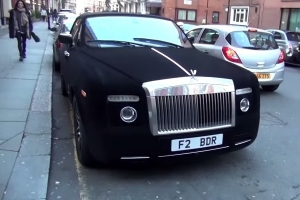 Rolls-Royce Phantom Drophead pokryty aksamitem