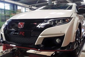 Honda Civic Type R uchwycona [spyshot]