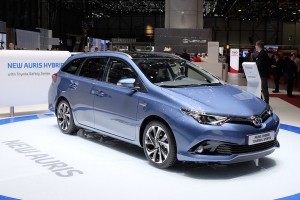 Toyota Auris facelift [Genewa 2015]