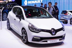 Renault Clio RS 220 Trophy EDC [GENEWA 2015]