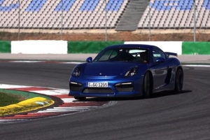 Chris Harris i Porsche Cayman GT4 – Pierwszy test [wideo]