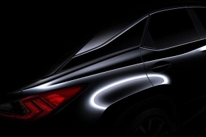 Lexus RX 2016 przed debiutem w Nowym Jorku [teaser]