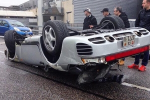 Porsche 959 rozbite w Genewie [zdjęcia]