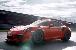 Porsche 911 GT3 RS ucieka przed paparazzi [wideo]