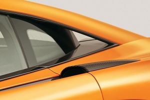 McLaren 570S zadebiutuje 1 kwietnia [teaser]