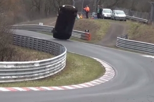 Tragiczny wypadek Nissana GT-R na torze Nurburgring [wideo]