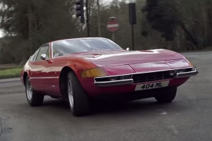 Ferrari 365 GTB/4 Daytona w jednej rodzinie od 40 lat [wideo]