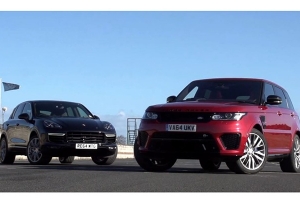 Range Rover Sport SVR vs. Porsche Cayenne Turbo [wideo]