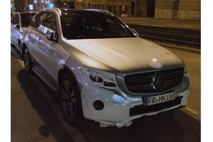 Mercedes GLC przyłapany prawie bez kamuflażu [zdjęcia]