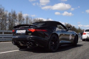 Jaguar F-Type R z wydechem Capristo