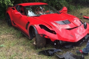 Corvette Z06 i niedoświadczony kierowca – efekt? [wideo]